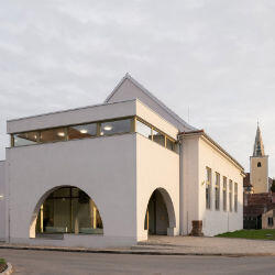 Nejlevnější umění: Přednáška architekta Svatopluka Sládečka, studio New Work