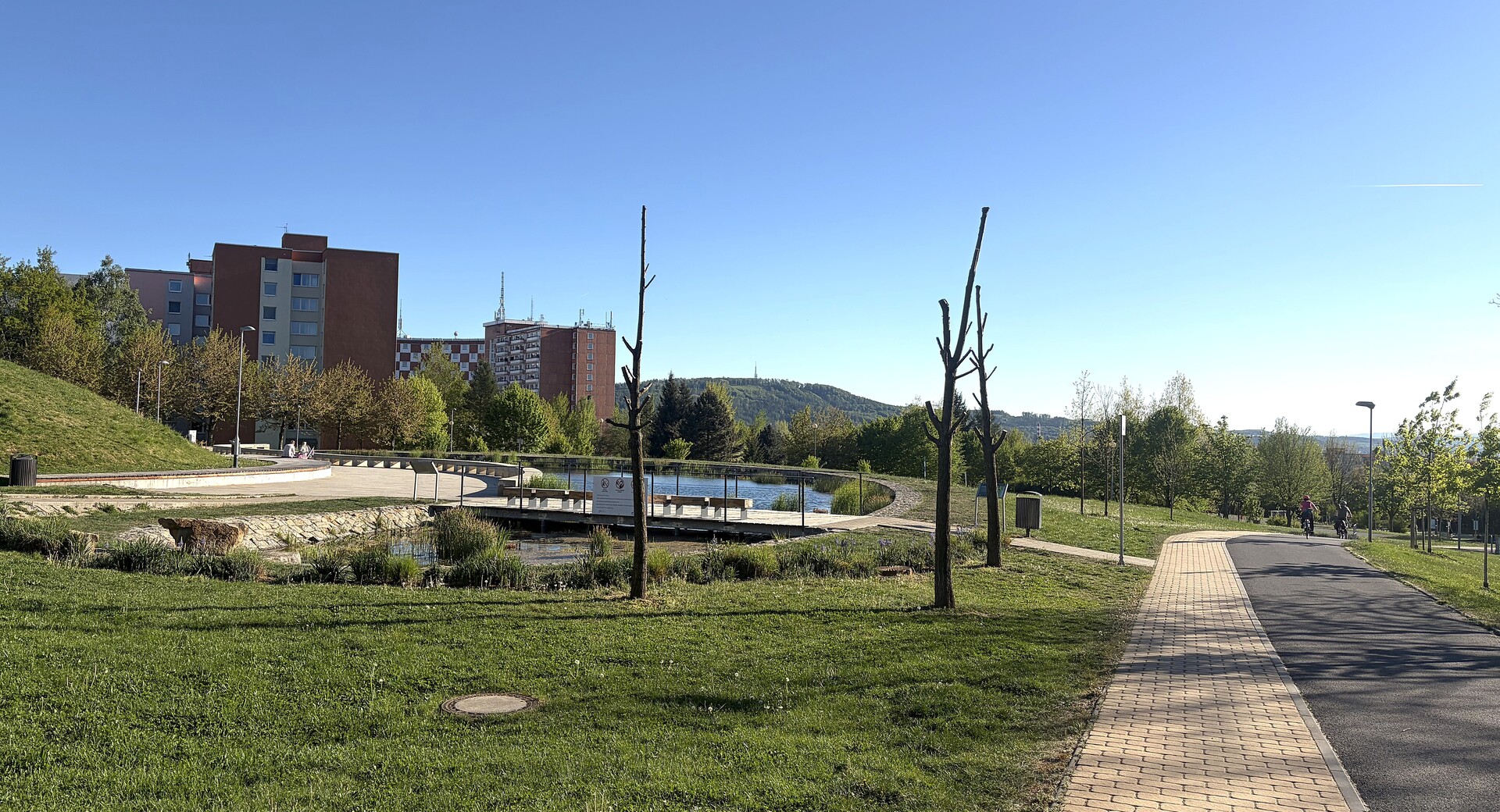 Biotop v parku na sídlišti Jižní Svahy, Zlín