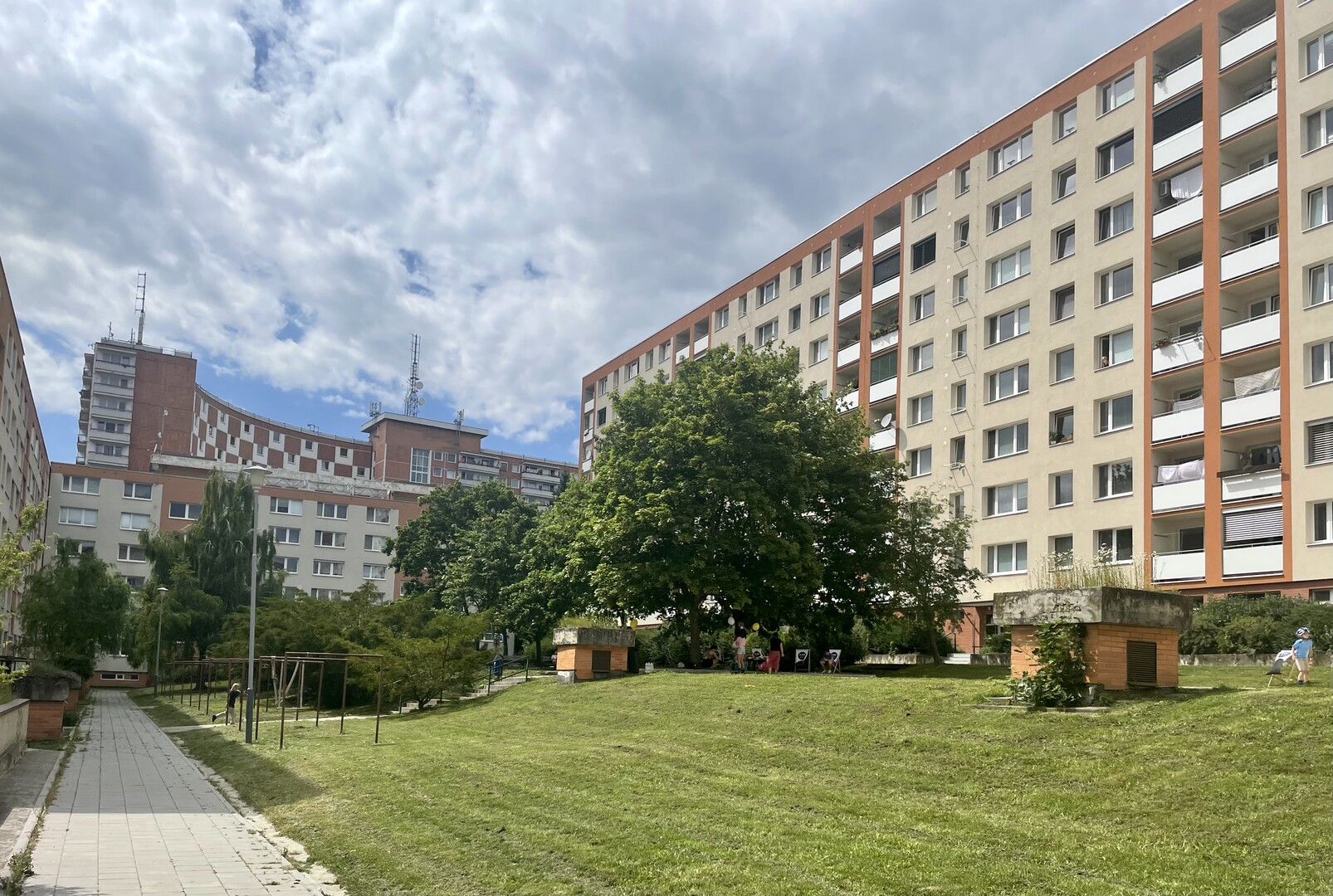 Bytový dům Segment na sídlišti Jižní Svahy, Zlín